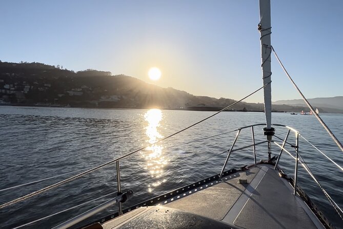 2hr. SUNSET Sailing Experience on San Francisco Bay - Angel Island, Treasure Island, and the return to Sausalito