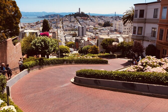 Alcatraz Experience + Lombard St Loop Best City Combo Tour - Nob Hill, Pacific Heights, and Ghirardelli Square