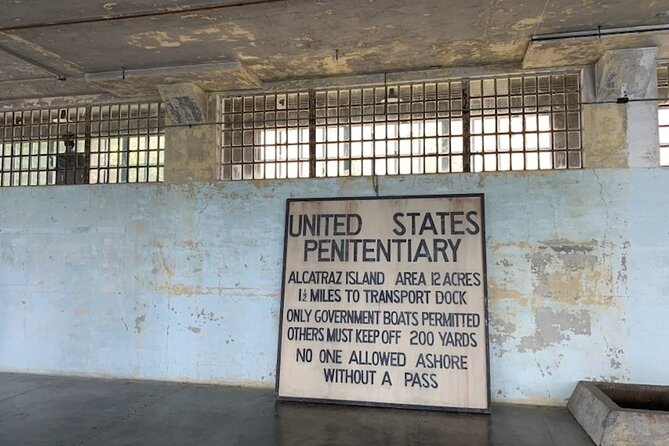 Alcatraz Inside Access Ferry and Audio Tour with Night Option - What the Night Option Adds