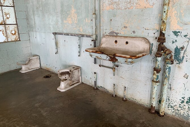 Alcatraz Inside Access Ferry and Audio Tour with Night Option - Practical Tips for a Smoother Visit