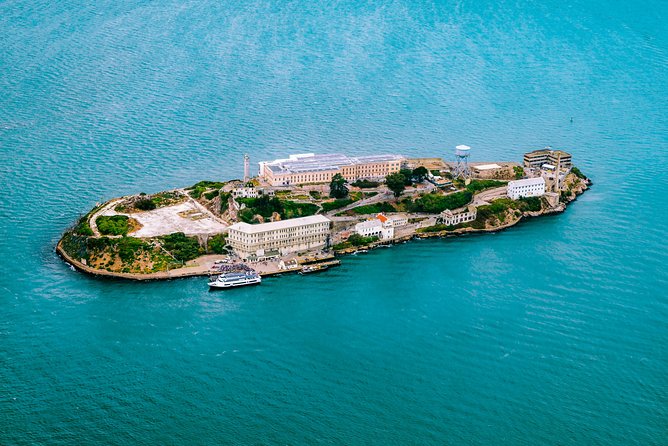 Alcatraz Tour w/ Yosemite Day Tour & Aquarium Access - Three hours in Yosemite Valley is useful, but limited