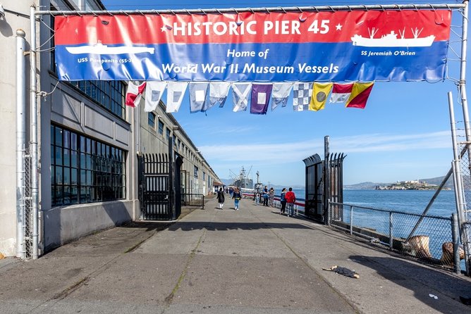 An Exciting Scavenger Hunt: Along Fisherman’s Wharf - How the Let’s Roam App Shapes the Day