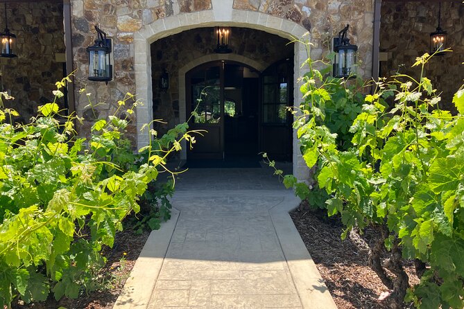 Best Private Wine Tours of Napa Valley-Sonoma for up to 8 people - What the Chauffeur-Guide Adds