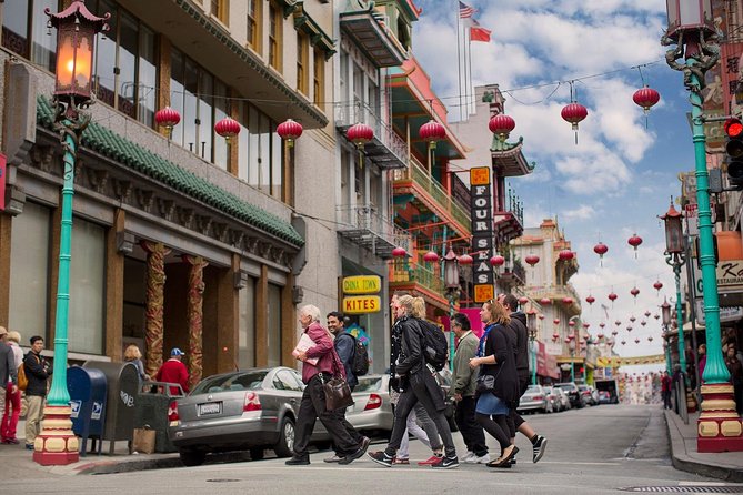 Big Bus SF: Hop-on Hop-off Tour with 17 Stops and Sunset Option - Audio, comfort, and access