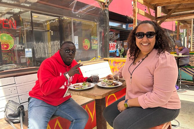 Black Food Tour - Downtown Oakland - Walking through downtown Oakland