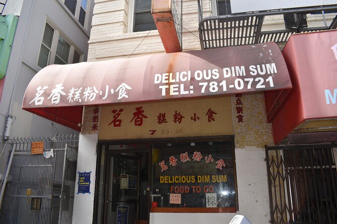 Chinatown Food & History Walking Tour - Small Group - The guides make the history easier to remember