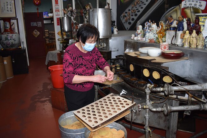 Chinatown Food & History Walking Tour - Small Group - Dragon’s Gate gives you a quick sense of place