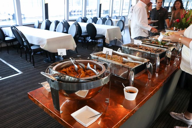 City Cruises San Francisco: Signature Dinner Cruise - The route: Alcatraz, Angel Island, and Oracle Park