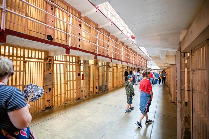 Combo Tour: Alcatraz Island and San Francisco Grand City Tour - Twin Peaks offers the broadest city view