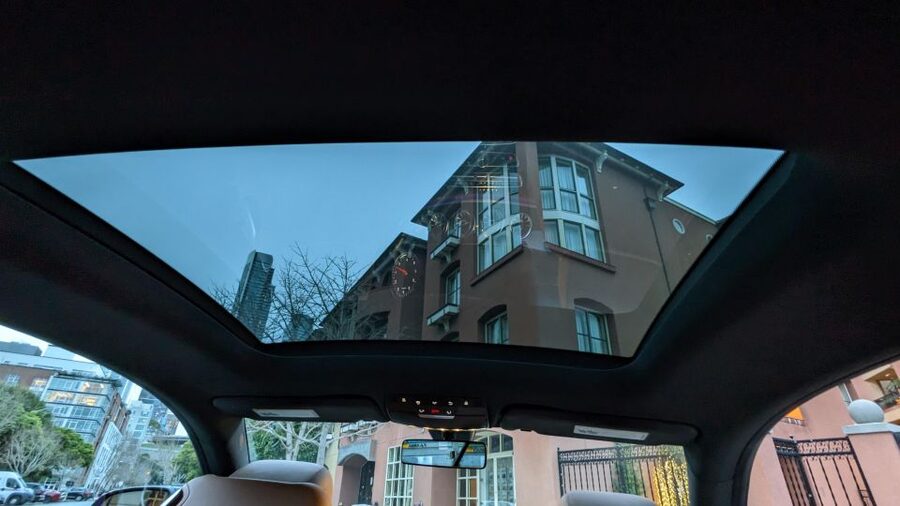 Custom Private Tour in a Luxurious Mercedes - Lombard Street’s famous crooked turn