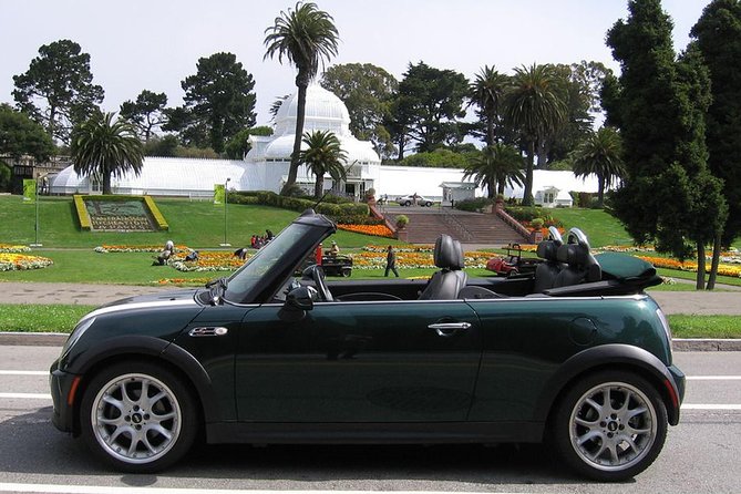 Custom Private Tour in Convertible MINI Cooper - Lombard Street and Chinatown from an open roof