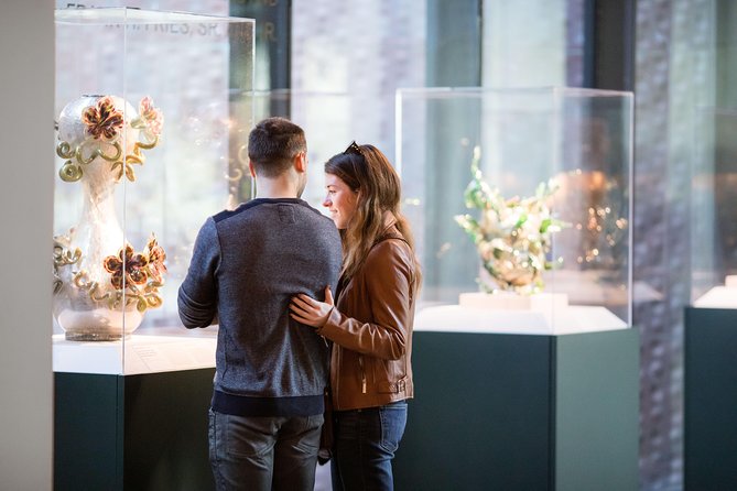 de Young Museum General Admission Ticket - Photography, textiles, and fashion