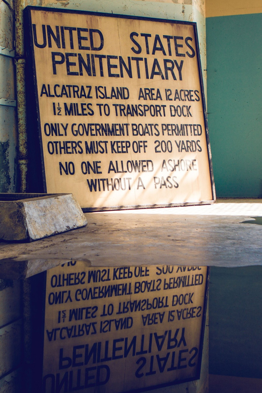 From San Francisco: Alcatraz Night and Yosemite Day Tour - Three free hours near Yosemite Falls
