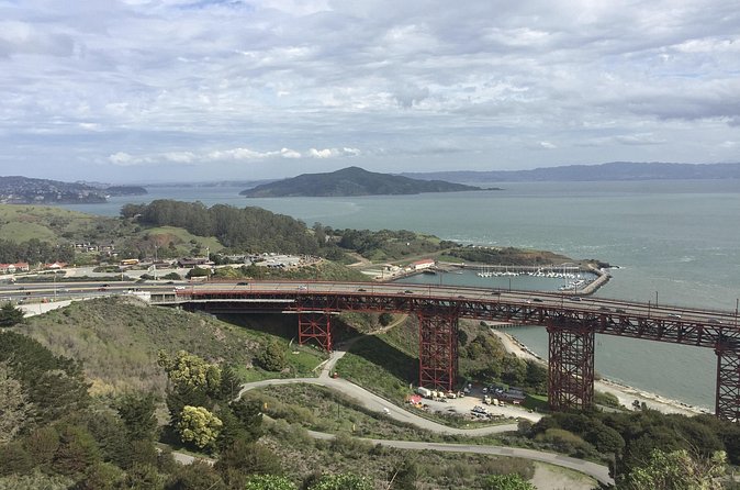 Golden Gate Bridge Bike Rental (Includes Free Helmet & Lock) - Continuing to Sausalito