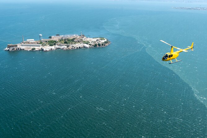 Golden Gate Helicopter Adventure - Pilot Commentary and Comfort in the Cabin