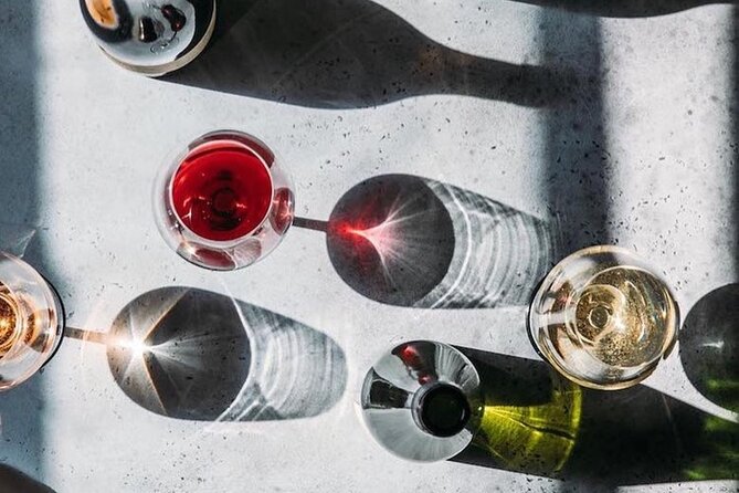 Guided Wine Tasting at Berkeley Wineries with Local Sommelière - The advantages of a six-person group
