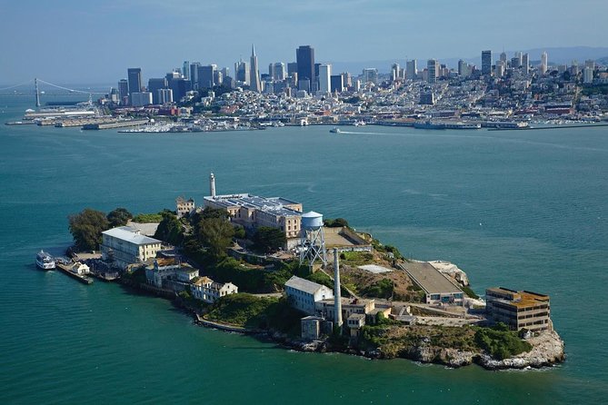 Mix & Save: San Francisco Grand City Tour + Escape from the Rock Cruise - Palace of Fine Arts and the first photo stop
