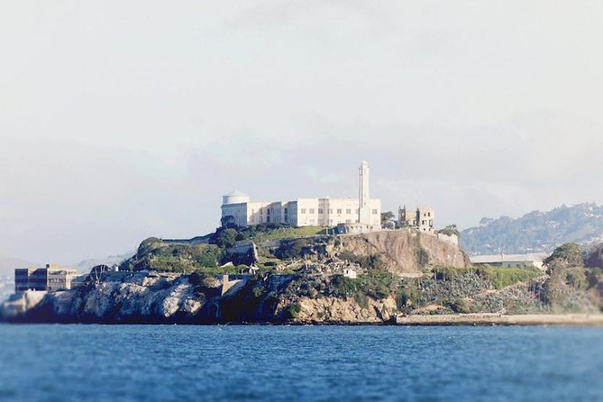 Muir Woods and Sausalito + Ferry, Alcatraz Night Tour & Aquarium Access - Where the Aquarium of the Bay fits