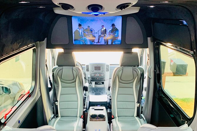 Napa - Sonoma Limo up to 9 passengers - Why the private Sprinter matters