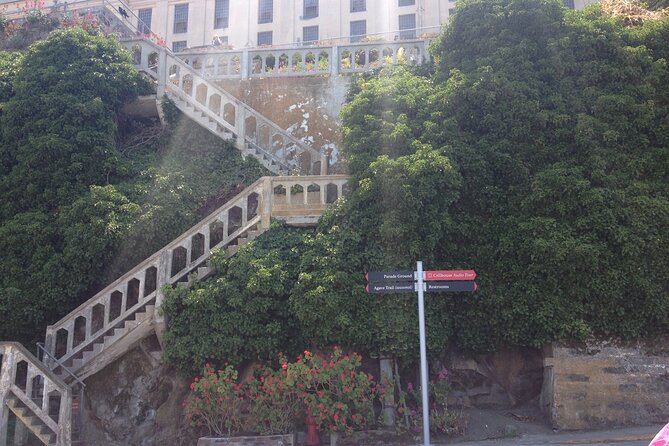 Official Alcatraz Tour Ticket with Ferry Rides From Pier 33 - Time to explore after the audio program