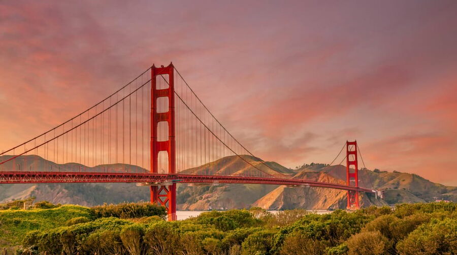 Portrait Session at Golden Gate Bridge SF - Yesika’s approach to posing and personality