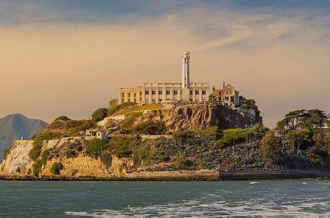 Private 2-Hour Alcatraz App Guided Tour - Why the private format may be confusing