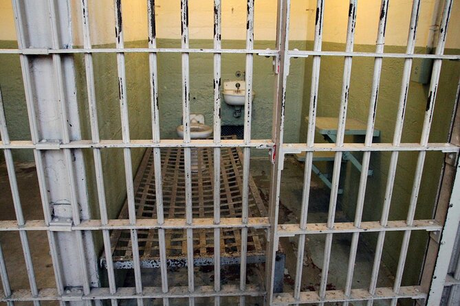Private San Francisco City Tour + Alcatraz (Tickets Incl., Max 6) - Alcatraz: a self-guided visit with the Cell House audio tour