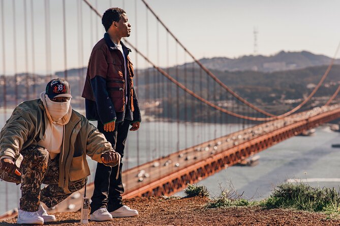 Private Vacation Photoshoot with Photographer in San Francisco - One hour is enough for focus, not for a citywide tour