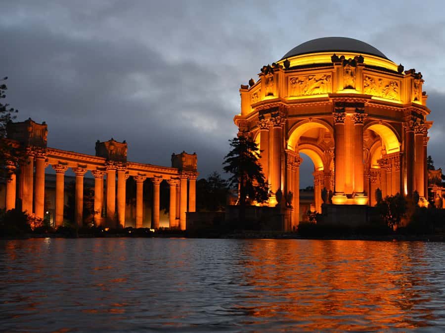 San Francisco: 2-Hour Private Tuk Tuk Night Tour - The Palace of Fine Arts and Marina district