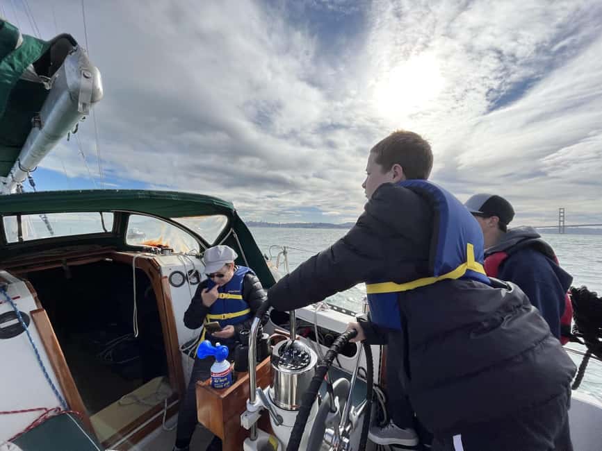 SAN FRANCISCO: (2hr) Interactive Sailing Experience - What the two-hour schedule really means