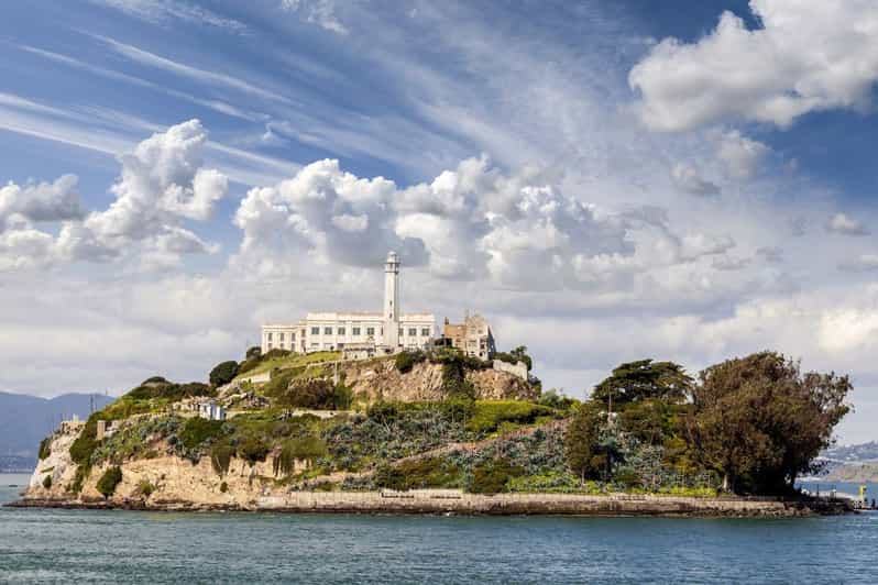 San Francisco: Alcatraz Island & Chinatown Walking Tour - Why the Alcatraz schedule deserves serious attention