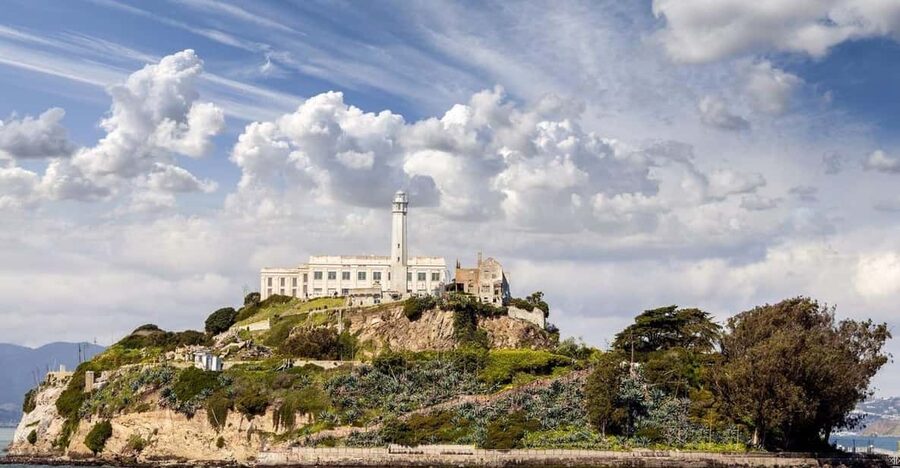 San Francisco: Alcatraz Island & Chinatown Walking Tour - Who will get the most from this experience