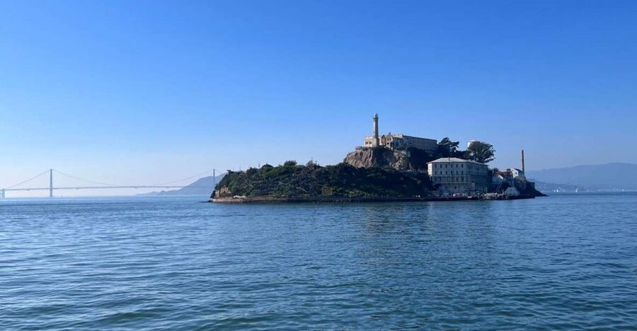 San Francisco: Alcatraz, Muir Woods and Sausalito Day Tour - Why this three-stop day works in San Francisco