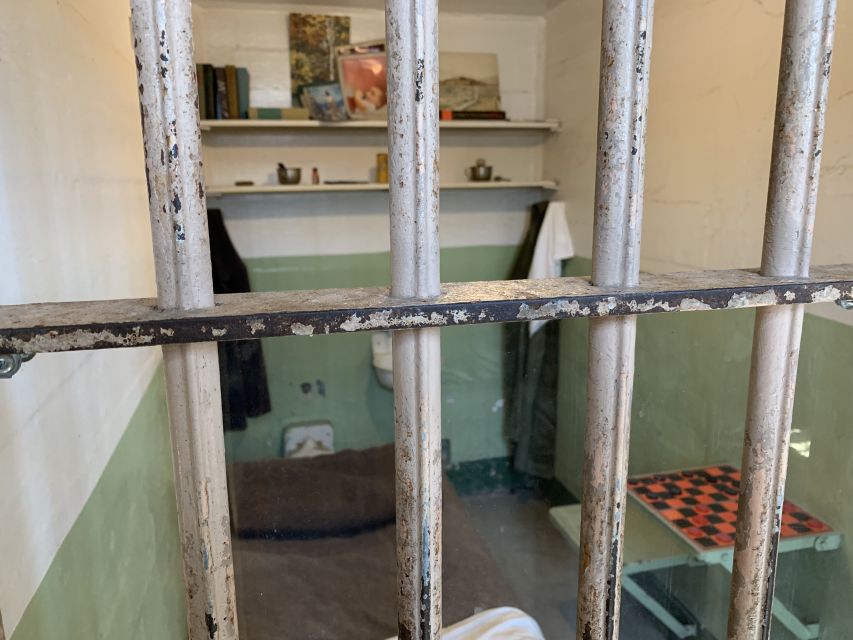 San Francisco: Alcatraz with San Francisco Bay Cruise - Why Alcatraz feels different from a standard prison tour
