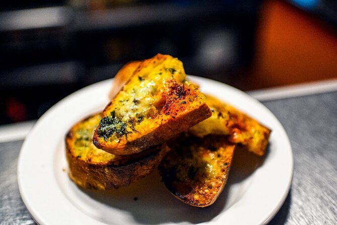 San Francisco Authentic Food Tour with 5 Locals Favorites Dishes - Murals, Victorian houses, and stories between bites