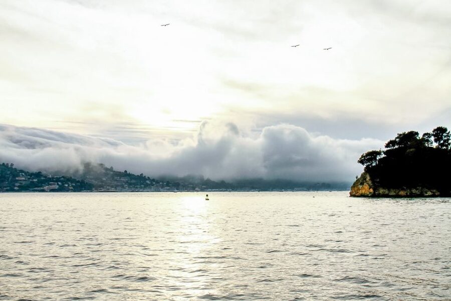 San Francisco: California Sunset Cruise (2-hours) - The main event: approaching the Golden Gate Bridge