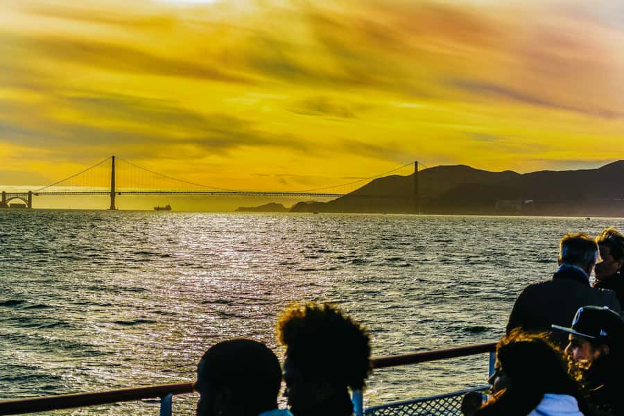 San Francisco: California Sunset Cruise (2-hours) - Seating, food, drinks, and comfort