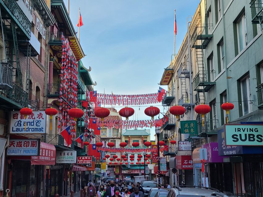 San Francisco: Chinatown Culinary Walking Tour - Fortune cookies made by hand