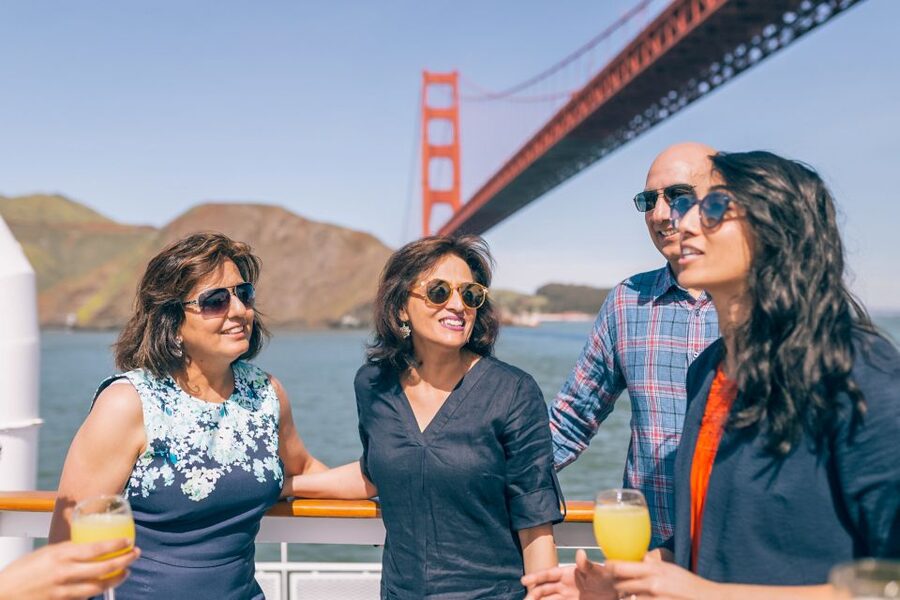 San Francisco: City Cruises Buffet Lunch or Dinner Cruise - Choosing lunch or dinner on San Francisco Bay