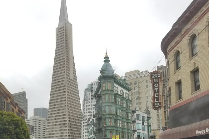 San Francisco City Small Group Morning Tour - The Golden Gate Bridge in a practical 20-minute stop