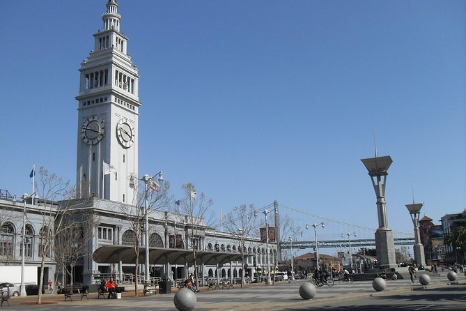 San Francisco E-Bike Tour: City Highlights - Alamo Square and the Painted Ladies