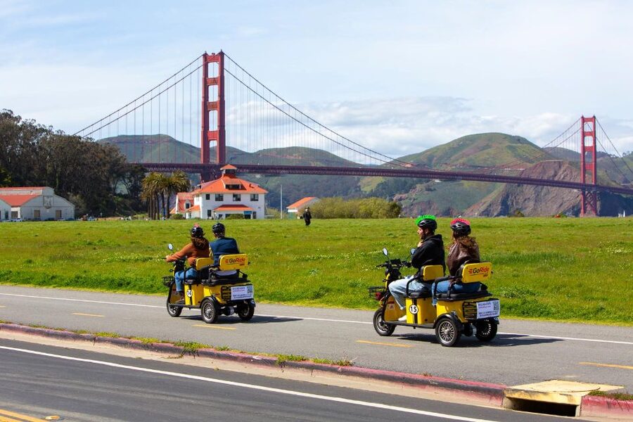 San Francisco: Electric Scooter Rental with GPS Storytelling - Picking up your scooter at Umbrella Alley