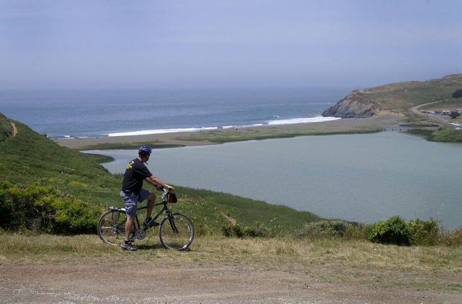 San Francisco: Explore at Your Own Pace All Day Bike Rental - Crossing the Golden Gate Bridge