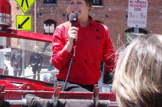 San Francisco Fire Engine Holiday Lights Tour - Union Square and the best time to go