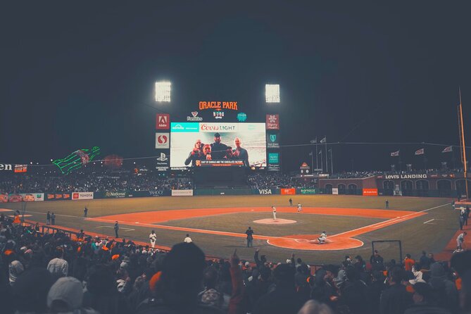 San Francisco Giants Baseball Game at Oracle Park - What to wear for an evening game