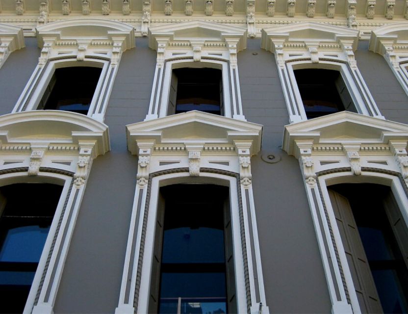 San Francisco: Gold, Greed, and Gunslingers Walking Tour - Jackson Square and the neighborhood that survived