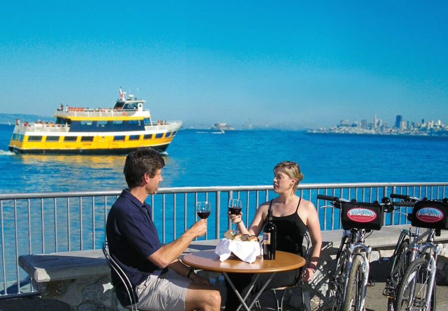 San Francisco: Golden Gate Bridge to Sausalito Bike Tour - The Marina and Palace of Fine Arts