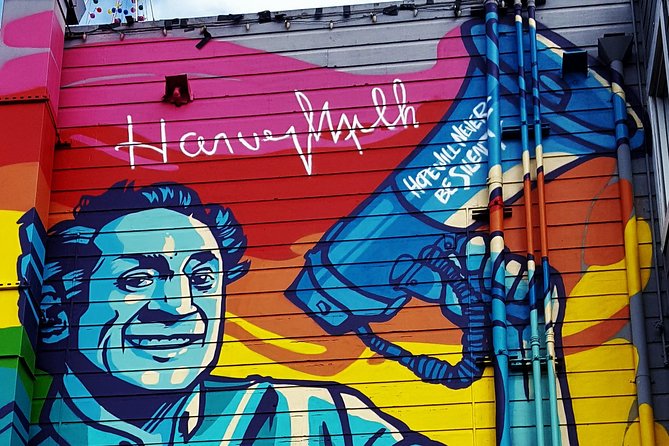 San Francisco LGBTQ Walking Tour with Local Guide - Human Rights Campaign Action Center and Store