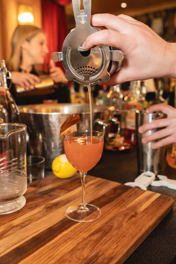 San Francisco: Local Distillery Cocktail Class - Booking and timing tips