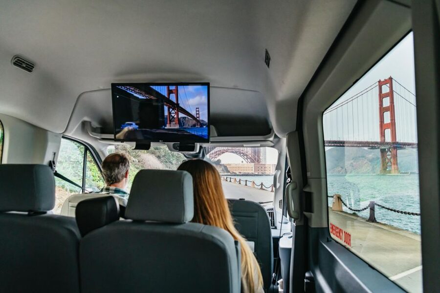 San Francisco: Movie Filming Locations Bus Tour - Mrs. Doubtfire and Pacific Heights